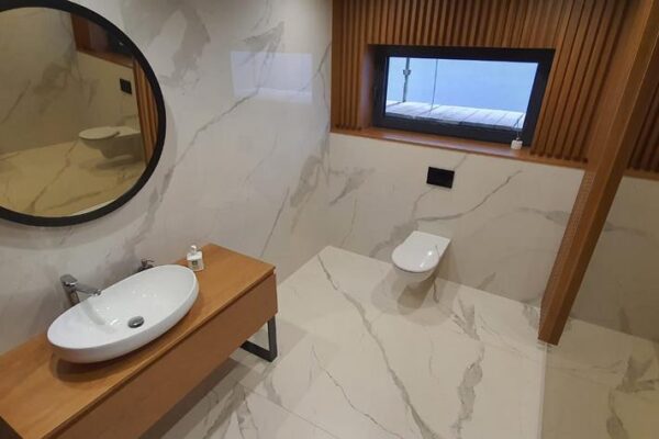 12f55386-dc8b-46b2-bab2-832030e5acc6