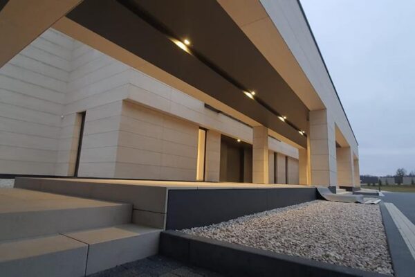 2f0ba4cf-b19e-4ab9-a37a-635927e083bd