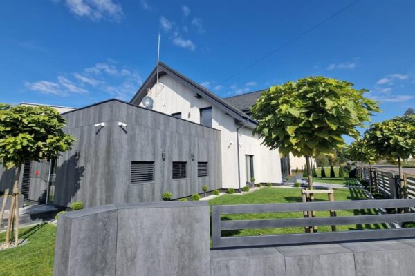 9479fbba-f651-49c0-80e2-f0767a9f9b96